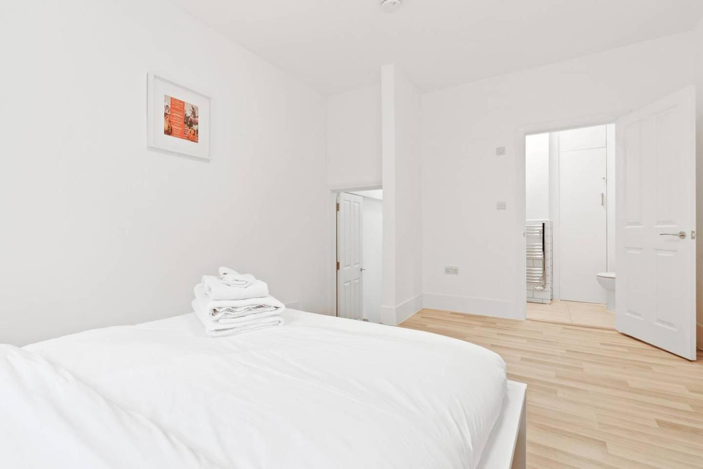 Airy Spacious 1 Bedroom Aprtment With Garden In Brixton Лондон Екстер'єр фото
